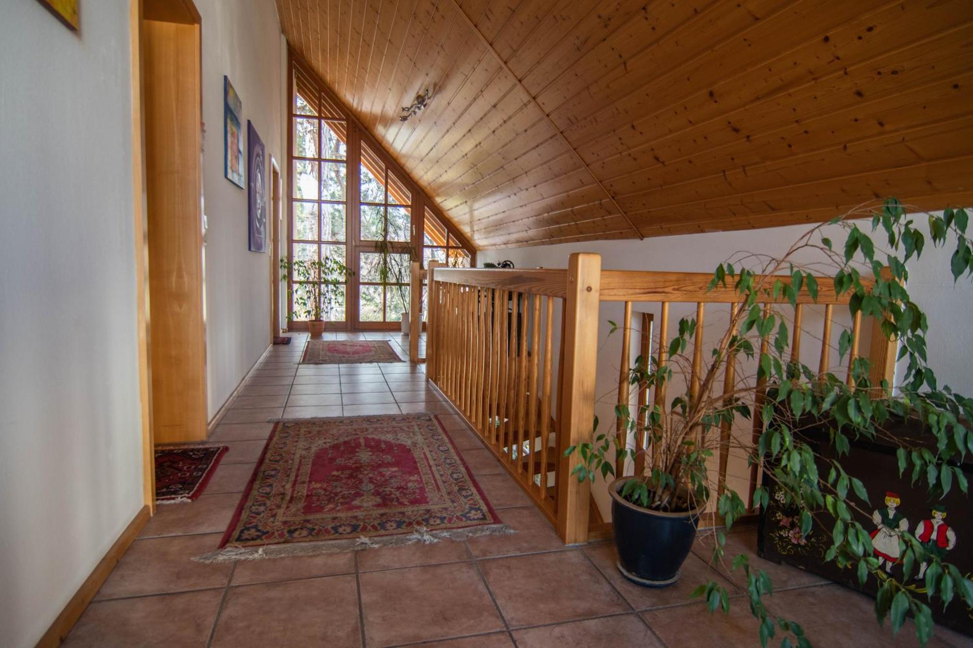 Gaestehaus Hellmer นอยชตัดท์ อัน แดร์ ไวน์ชตราเซอ ภายนอก รูปภาพ